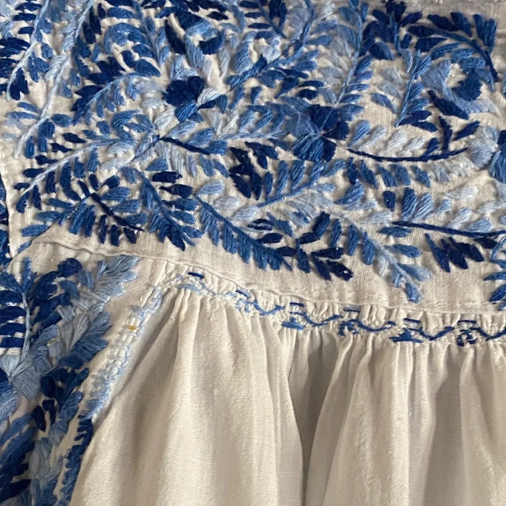 Vintage Mexican colonial cottonWhite and Blue Embroidered Dress - Picture 7 of 7